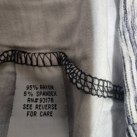 Grace Long Sleeve Workout Top with High/Low styling  - Size XLarge - Picture 13 of 14